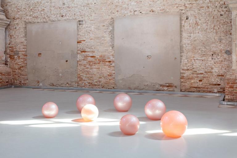 Pearls, Simone Fattal © Gerdastudio